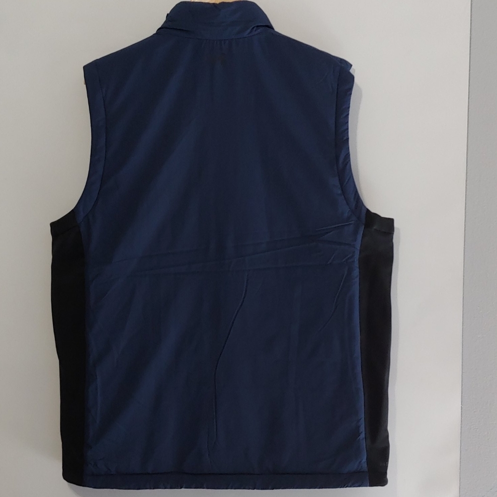 COPY - Under Armour Men Reactor Golf Vest Coldgea… - Picture 3 of 3